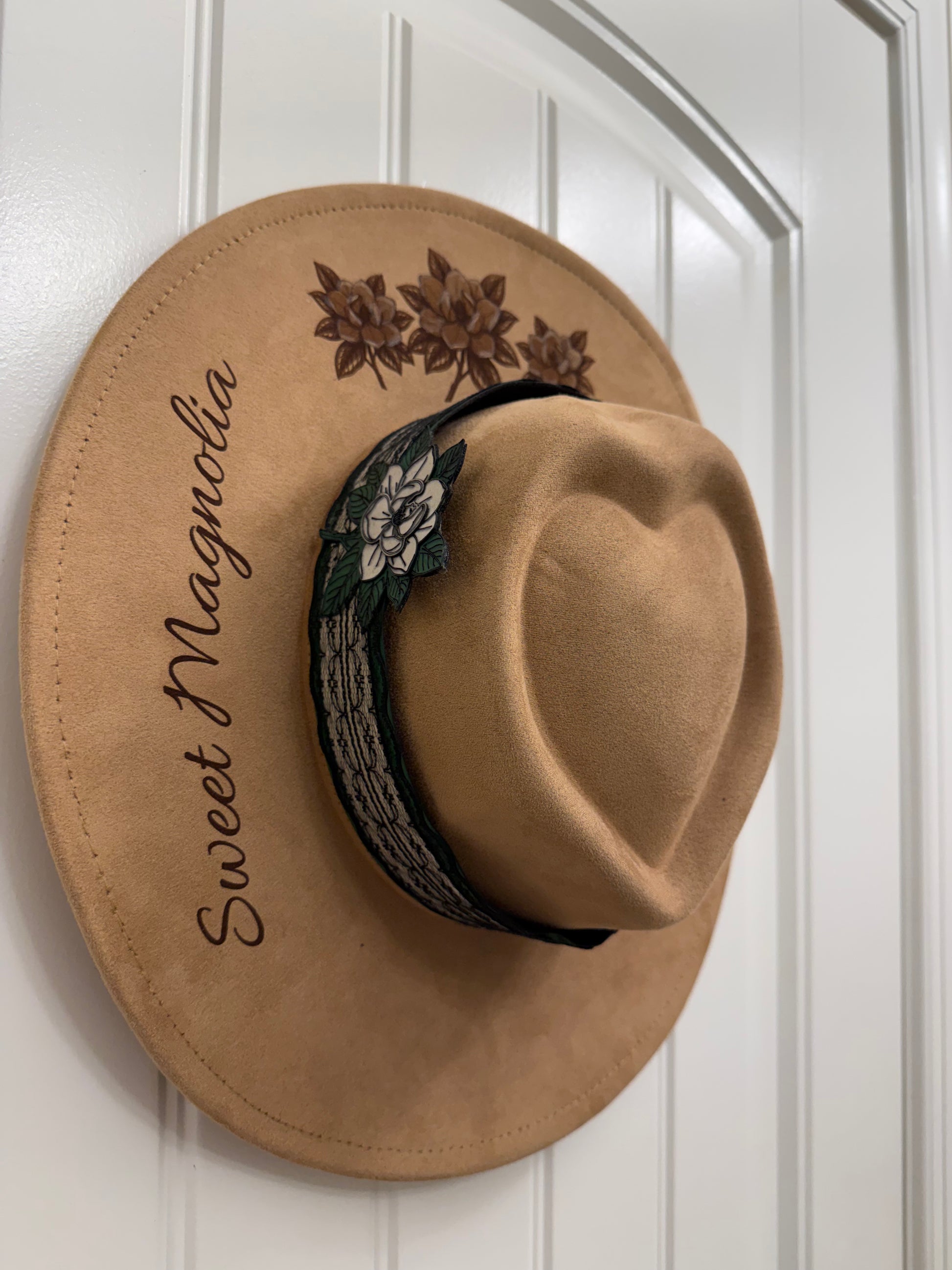 Sweet Magnolia designed by Beach Vibes NC/Crystal Coast Cowgirl     Set includes: large brim faux suede hat,          large handbag and large makeup bag.