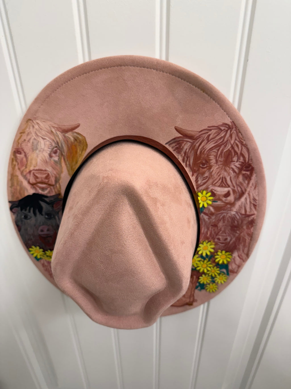 Crystal Coast Cowgirl Highland Cows and Daisies